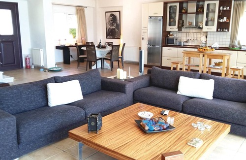 Theologos House | Lovely home in Theologos