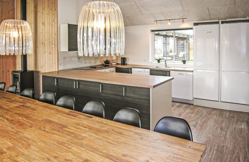 Lohals House | Lovely home in Tranekær with kitchen