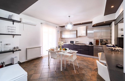 Trappitello House | Lovely home in Trappitello with WiFi