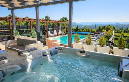 Udbina House | Lovely Home In Udbina With Sauna