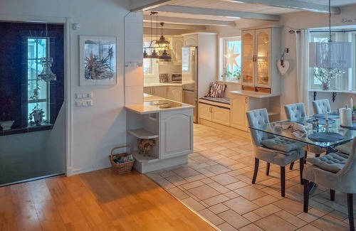 Uddevalla Municipality House | Lovely home in Uddevalla with kitchen