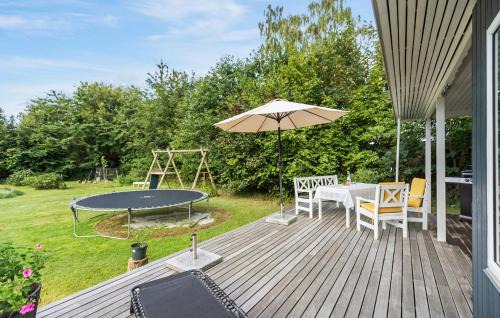 Rageleje House | Lovely Home In Vejby With Kitchen