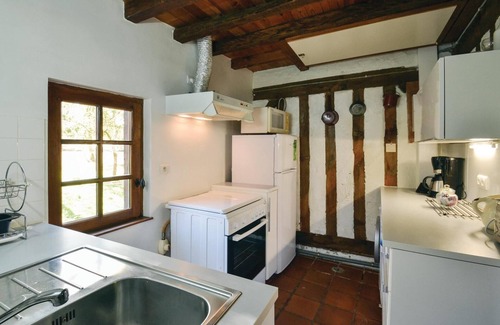 Vert House | Lovely home in Vert with WiFi