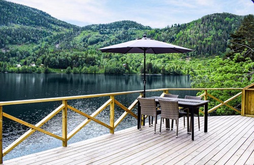 Kviteseid House | Lovely Home In Vråliosen With Sauna
