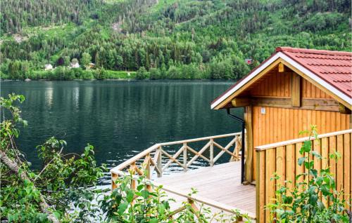 Kviteseid House | Lovely Home In Vråliosen With Sauna