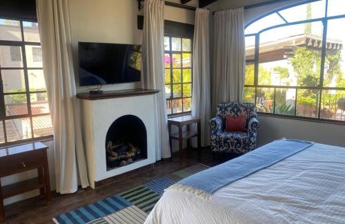 Ojo de Agua Villa | Lovely home with terrace views - Casa Cielo Grande
