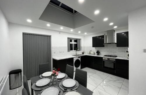Sheldon Apartment | Lovely Home near BHX airport, NEC
