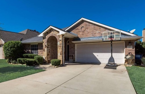 Little Elm House | Lovely Home on the Lake!