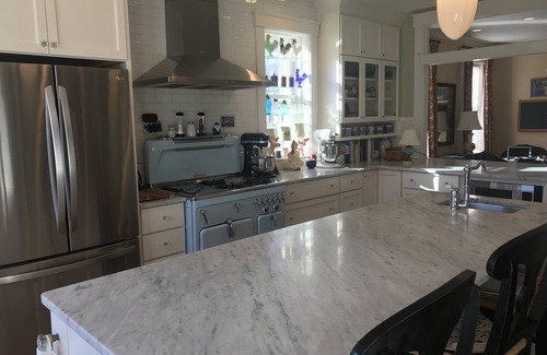 Old West Side House | Lovely home, perfect location. 10 min walk to restaurants to stadium!