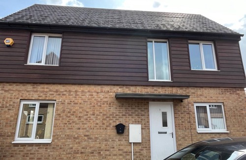Chapeltown House | Lovely home4 contractors & family