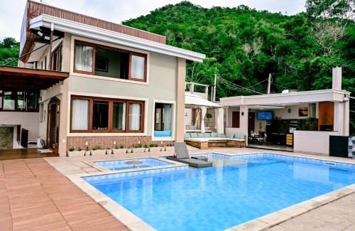 Prainha House | Lovely House Heated Pool Beach Tennis 900m Beach