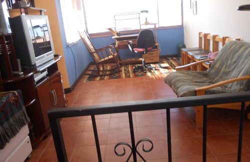 Heredia House | Lovely House In Gated Community 24/7 Hour Security, Enclosed Sunny Back Yard