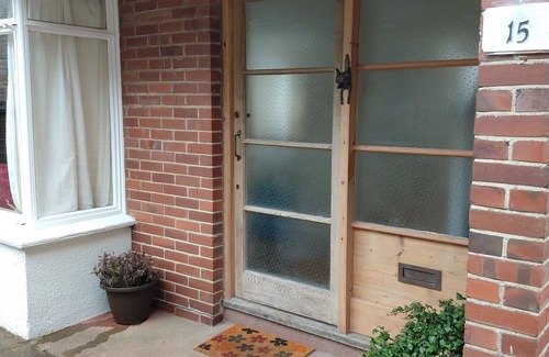 Torquay House | Lovely house near sea ~ spacious, relaxing & peaceful. Close to Everything!