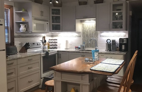 Harwich House | Lovely house near the Private Lake and the CC Bike Path! Sleeps 6