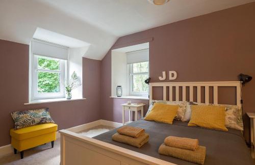 Sanquhar House | Lovely house next to Euchan River