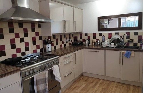 Southampton House | Lovely House with beautiful Common Garden View