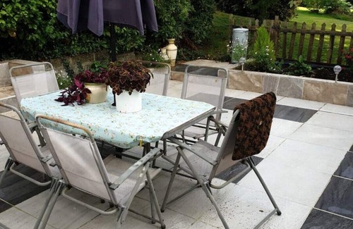 Southampton House | Lovely House with beautiful Common Garden View