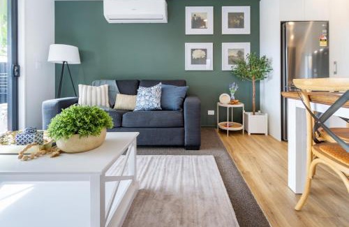 Linwood Apartment | Lovely in Linwood: 2BR Beauty