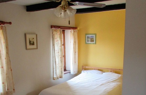 Saint-Hippolyte House | Lovely lakeside house with private pool