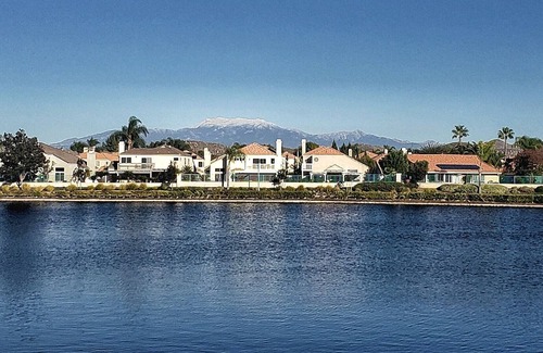 Menifee House | Lovely Lakeside Private Room
