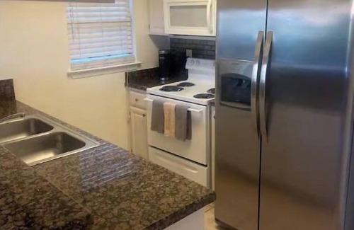 Bonanza Condo | Lovely Laredo Condo Great location !