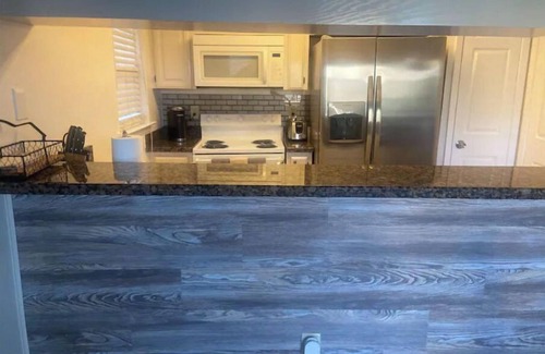 Bonanza Condo | Lovely Laredo Condo Great location !