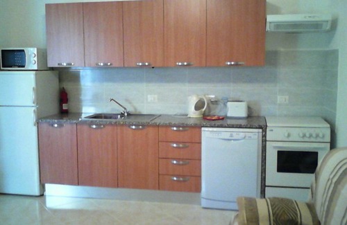 La Pietraia Apartment | Lovely, large apartment near Lido beach & old town with wifi and aircon