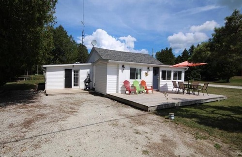South Bruce Peninsula Cottage | Lovely Little Cottage
