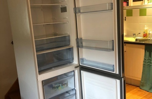 Limoux Apartment | Lovely Limoux: office, AC, kitchenette, WIFI, TV