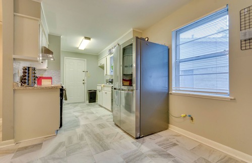 Reservoir Cottage | Lovely Little Rock Home w/Fire Pit & Yard!
