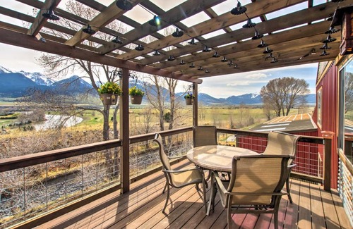 Livingston Apartment | Lovely Livingston Loft with Mountain and River Views!