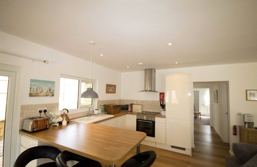 Sedlescombe Cabin | Lovely Lodge on one floor in Country setting