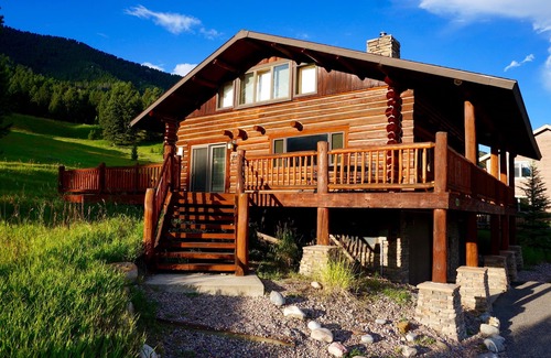 Big Sky Meadow Village Cabin | Lovely Log cabin in the heart of Big Sky