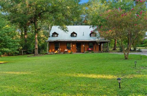 Montgomery House | Lovely log home, w/Hot Tub, AC, trails on 4.3 acres