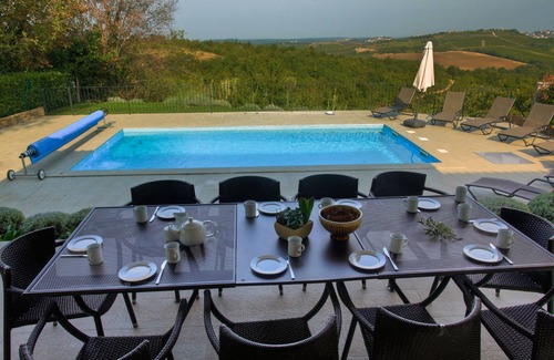Baredine Villa | Lovely Luxury Villa, Private Pool With Heating, Fantastic Views Over Vineyards
