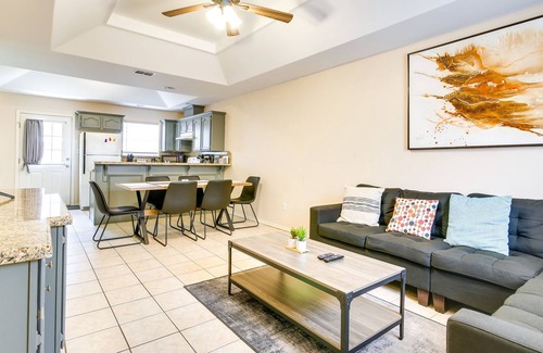 Mission Apartment | Lovely Mission Apartment in Prime Location!