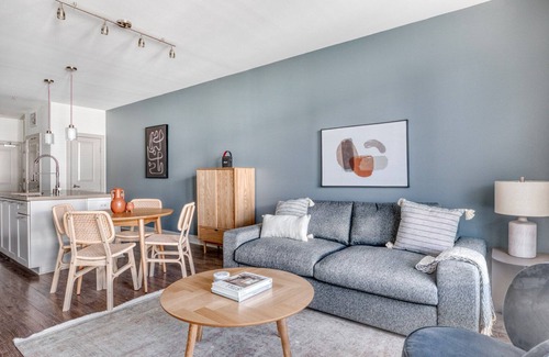 Grantville Apartment | Lovely Mission Valley 2BR w/W/D & Gym , nr shops, by Blueground