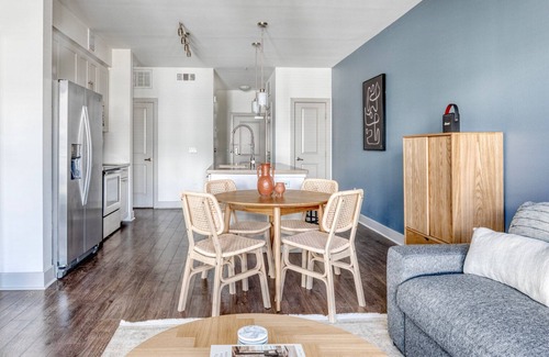 Grantville Apartment | Lovely Mission Valley 2BR w/W/D & Gym , nr shops, by Blueground