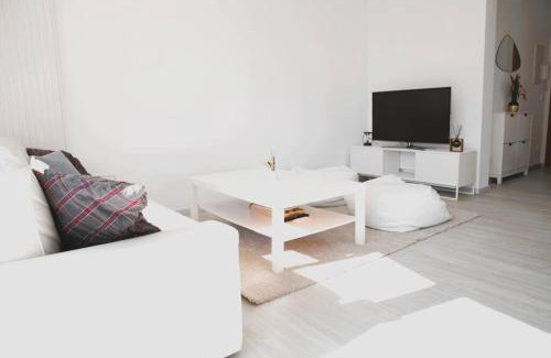 Kirchberg Apartment | Lovely Modern 1 BR apartment