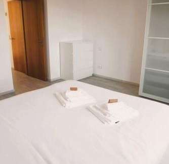 Kirchberg Apartment | Lovely Modern 1 BR apartment