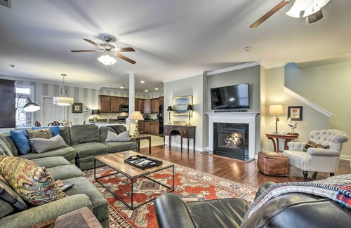 Morrisville House | Lovely Morrisville Home w/ Patio & Gas Grill!