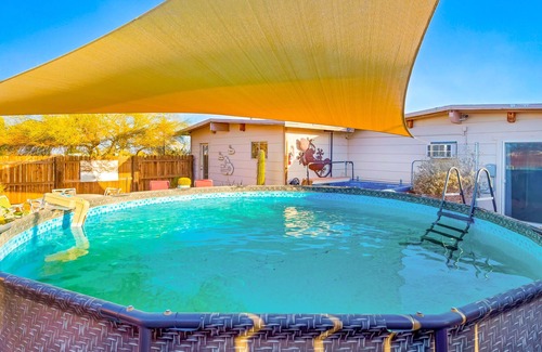 Wonder Valley House | Lovely mountain view abode with pool, hot tub, fireplace & W/D - dog-friendly