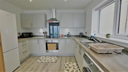 Penmaenmawr Apartment | Lovely New 2 Bedroom Condo with Stunning Seaviews