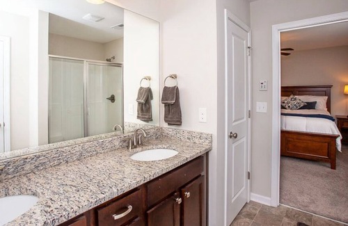 Columbia House | Lovely New Home Close to Everything