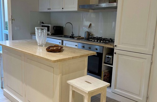 San Jacopo Al Girone Apartment | Lovely new cheaper flat located in Florence with free parking