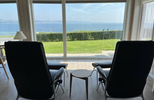 Broager House | Lovely newer holiday home on the first row