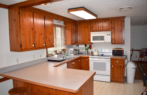 East Dennis House | Lovely north side home in established year round neighborhood.