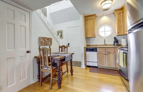 Norwich Villa | Lovely Norwich Villa w/Shared Amenities!