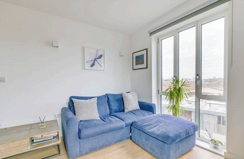 Wandsworth Apartment | Lovely one bed apartment with excellent views of London