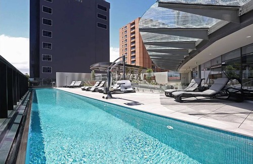 Carlton South Apartment | Lovely one bed room apt in town with breathtaking